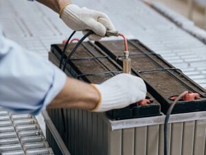 Lead acid battery maintenance